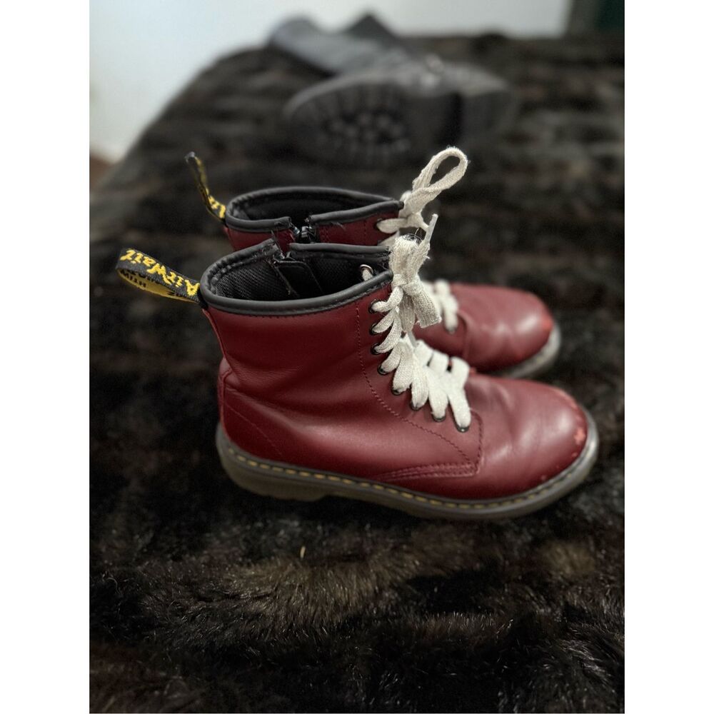 doc martens delaney Burgundy Big Kids Sz 3 boots